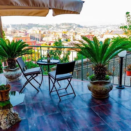Vesuvio Rooftop, Host Apartament